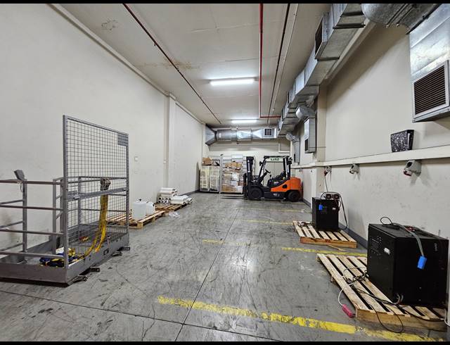 8,459M² WAREHOUSE TO LET IN RIVERHORSE VALLEY